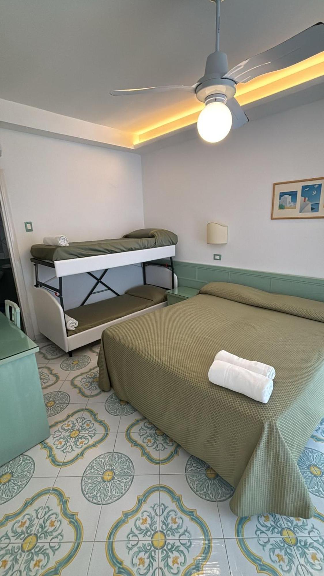 Hotel Parco Cartaromana Ischia Eksteriør bilde